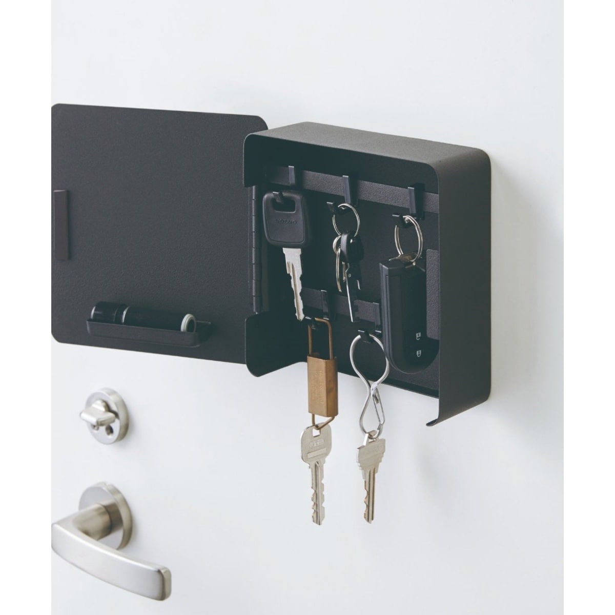 [}C]yWEBztower }OlbgL[tbN2i/LBCiLBCj ubN