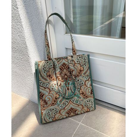 [^ԁF30294844]Ƃ݂̂WK[hD萶nɁAiȃShJ{A4TCYΉ̃g[gobOB؂₩Ȃ痎͋CŁAʋ΂₨oȂǂ܂܂ȃV[Ƀ}b`܂B}`tŎ[͂Agƌf𗼗ACeByfށz݂D萶nɃShJByfUCzA4TCYΉA}`TCỸg[gobOBy|CgzEpCsOdlŎ\^E|₷ۂTCYE͍gŃɂAʂ