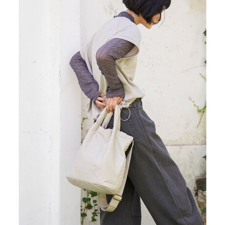 [^ԁF30294846]ȓłӂy₩ȍfނgpAg[gV_[2WAYobOB炩Ȋۂ݂ƃ}bgȎ͂ŁAł₳ہBVvȃfUC炱ÃX^COɂƂȂ݂܂Byfށz芴\tgPUByfUCzA4cg[gobOB̓}OlbgdlŁAו̏oX[YBIEIt킸􂷂閜\ACełBy|CgzEyʁi300OjEV_[LyE2WAYdl