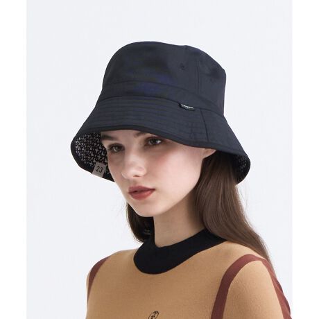 [^ԁFHT1RGW0304]25SSV[YlC̃mO̗po[VuoPbgnbgfUCACRjbNȃmOSʂɂoPbgnbǵA25SSV[Y̐lCfUCpBԂƖñVvȃx[VbNnbgɑς肷郊o[VudlŁACR[fBl[gɍ킹Ďg\łBJWAX|[eB܂ŕLX^CɃ}b`AG߂V[킸􂵂܂BɁAɂ̓SXshAȒPɃTCYł邽߁AKȃtBbgBɂ҂̃TCYŒԂ̒pXgXt[łBfޕ\ɃRbĝ悤ȏ_炩ȕ|GXecCfނ̗pBڂ̏㎿łȂAC[W[PAɂDĂApɂȐɂςv͂łByʂŒʋCǂAAEghAX|[cV[͂AfC[[XɂœKȉKfނłBi摜̓TvgpĂ邽߁Aۂɂ͂鏤iƐFTCYAו̃fUC̎dlɎ኱̕ύXꍇ܂B\߂B