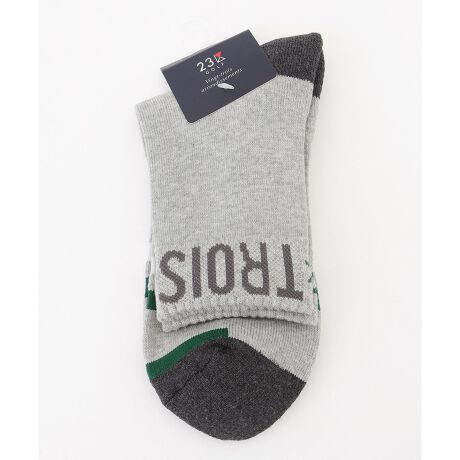 [^ԁFGN1PGM0501]ɃS}[N{ꂽ15cm̃V[g\bNXBbɔzFCꂽfUĆA킹EFAI΂􂷂閜\1łBbƒɃT|[gʂCSnɂDĂ܂B