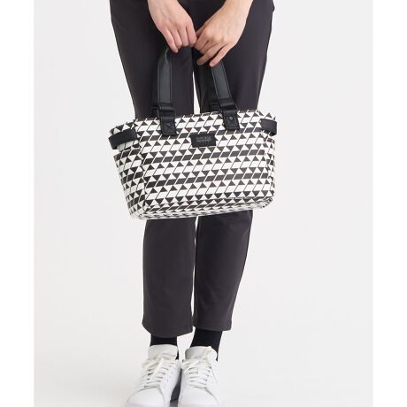 [^ԁFBO1PGW0221]OtBJȃtbÕJ[gobO25H~V[Ỹe[}łqtbOp^[rAmNŃX^CbVɃvgJ[gobOB23VvɒۉAtbÔ悤ɃOtBJɕׂAVѐSӂfUCۓIłB`́Aĝ悢g[g^B㕔̓t@Xi[t̊WdlŁAJXȂǂ̂K[hBTChɂ̓|PbgtĂāAX}[gtH⏬TbƎo܂B tgɂ3DVRby肰ȂzuBStV[͂Aîoɂ􂷂}`[XȃobOłB tbOV[Yꗗ͂ 摜̓Tv̂ߎۂ̏iƎdlقȂꍇ܂B܂AX^WIɂƖقȂ邽ߏi̐FقȂČꍇ܂B\߂B