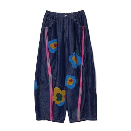 [^:DD1630] TKhJbyANZg TKhJŖߐsԂ̂悤ȃ`[t_Ɏ{ꂽfjpcłBؑւ񂠂AfUĈ{ɃS[WXȉԂ炩܂BɌĂڂ܂ĂIȃVGbg̓R[fBl[g̃ANZgɁ̌`EȂ̂ŋCɂȂ鉺gJo[܂BĂ邾ŐSꒅłIde base modelFH165ƉOł̎Be摜́A̓ŐFČꍇ܂B\Ȍɋ߂J[ɂČfڂĂ܂@gpĂp\R̃j^[ݒ gѓdb̃[J[E@ɂۂ̃J[ƈقȂČꍇ܂B\߂B