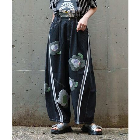 [^:DD1630] TKhJbyANZg TKhJŖߐsԂ̂悤ȃ`[t_Ɏ{ꂽfjpcłBؑւ񂠂AfUĈ{ɃS[WXȉԂ炩܂BɌĂڂ܂ĂIȃVGbg̓R[fBl[g̃ANZgɁ̌`EȂ̂ŋCɂȂ鉺gJo[܂BĂ邾ŐSꒅłIde base modelFH165ƉOł̎Be摜́A̓ŐFČꍇ܂B\Ȍɋ߂J[ɂČfڂĂ܂@gpĂp\R̃j^[ݒ gѓdb̃[J[E@ɂۂ̃J[ƈقȂČꍇ܂B\߂B