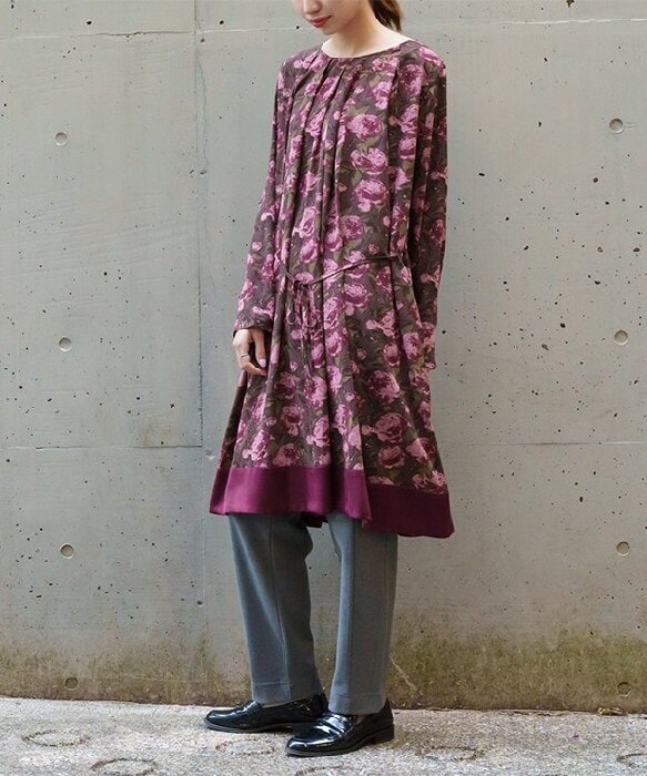 アズ ノゥ アズ ドゥ バズ(as know as de base) レディース の一覧