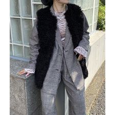 アズノゥアズピンキー(AS KNOW AS PINKY)のプードルファーＬベスト