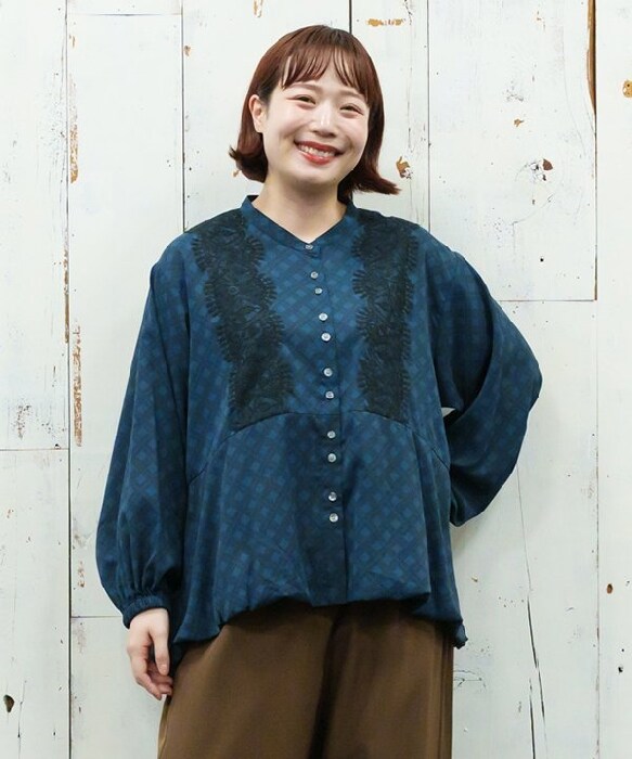 【新品】 アズノウアズオオラカ インドの羅針盤刺繍ブラウス 長袖 フレア 3L 楽天市場】【大きいサイズ】インドの羅針盤刺繍BL