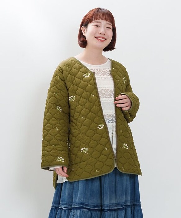 大きいサイズ 5 新品 黒ハンドクロシェでジレー アズノウアズオオラカ 大きいサイズ 5 新品 黒ハンドクロシェでジレー アズノウアズ