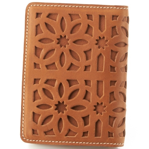 ゲンテン（genten）/カットワーク 2つ折りパスケース カットワーク 2つ折りパスケース | ゲンテン(genten) | マルイウェブ