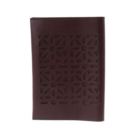 [^:44243]C^AỸIC\Ɋ܂񂾋vgpV[YŁA\ʂɑ_ȃJbg[NĂ܂B܂AyAfUCAV[YȂǂœM_܂BJbg[Ñ`[t́AnCn݂Ɍ`IȕC[WĂAԂƐ\Ă܂B͕ɖ{TCỸubNJo[łBǏƈꏏɗ鎞ԂƈꏏɊy߂v̌oNωB