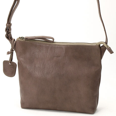 [^:44126]S[giRrvj́AvɔׂƈʓIɂ͂Ȃ݂̔fނłAgentenł͂̓ɒڂāAobO⏬ÂɊĂ܂BS[g̖͂́AyďvȂƁBvłA@ێٖŒe͂邽߁Aʁiv̕\ʁj̋x܂BłāAȂ₩BɉJ݂ɂA₷vł̂ŁALN̂q܂ɂgĂ܂B߂ƂɁAv̕\ʂɃmEȂǂ̐΂ĂĖグACɂē̂鉐F̔ZWoAO[WOHƂЂƎԂĂ܂B<舵̒ӁE@>S[g͔rICɋẢ͊^IȂǂŃTbƐ@ŃLYV~tɂ̂łBRrvFA_X@fP[gN[