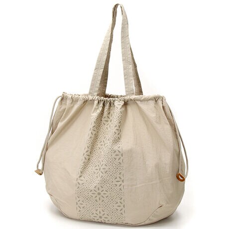 [^:44631]NXJʂƁA˔@ƂĖKQJɔāA1͎ĂobÔ߂̃CJo[BƂƂƍ~JӖuPiovigginevsIBbWliɌjuPiovƖt܂BJ؂ȃobO@uPioisIjv́A100TCNiCgpBɌyʂŁAނƎ̂ЂɎ܂RpNgTCYȂ̂ŁAobO̒̃}XgACeƂĖgтĂV[YƂȂĂ܂Bqfނ̓EbgrČyAvȃiC^t^łBq舵̒ӁE@rvF@A_X@Z@@@@fP[gN[@~@@RfBVjON[~ @AN[i[~H{Ă鐶nł̂ŁAg߂̓A_Xɂg܂B