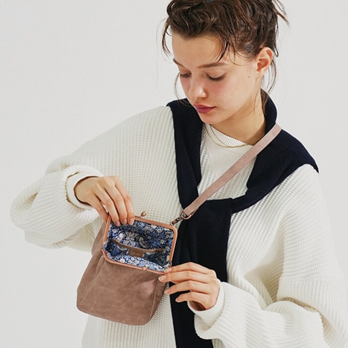 [}C]AeB[R×LIBERTY/Qeigentenj ThsN