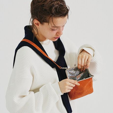 [^:44715]C^Ãxr[J[tgpNVJȎ̌V[YBɃoeBЃIWȉ㎿ȃ^i[ngݍ킹gentenƃoeBƂ̃R{[VBXgx[V[tXvO1883NɃEBAEXɂfUCꂽLȃvgV߂ɂuXgx[EV[tEXvOv߂ăoeBł̃fUCgꂽ̂1979ÑCeAEt@ubNłB̌^i[n̂߂ɏk܂Bqfނ̓EbgrC^ÃT^N[`Fñ^i[|鎿LȃJ[tgpBn̐Eςɍ킹AvIWi̐F肵܂B<舵̒ӁE@>vFA_XZ@fP[gN[@RfBVjON[ @AN[i[AR[ɔGƂ݂ɂȂ₷̂ŏ\ɂӂBA_X͐ɂĐFꍇ܂BŜGxψɐƐՂcɂłBt㔼قǊƏ݂܂BN[n͐FZȂ₷̂ŁA΂炭gpĊvłĂ犣CɂȂꍇɂ̂ݏʂÂgpB