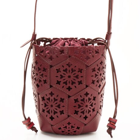 [^:44807]JChÑMV́hKalijhƁheidos`"킹Đ܂ꂽtBԉ΂̂悤ɁA邭Ɩ͗lς閜؋̂悤ɁAɂ͐̌̂悤ɁBRE̒ŊƂĂZp`ۂƁAv]ƂȂg悤AElZp`̏Ȋvp[cPP𒚔JɖDďoオA邭Ɖ񂵂Ē߂Ȃ悤ȃJbg[NV[YBqfނ̓EbgrFv/tX@@₵HFC^A@@₵̎ށF^j₵@cMinerva@BOXgpBgނƂɂǂǂ񉐂Ă܂B̋ВFق̂ƌ򊴂̂Đ|GXengpBq舵̒ӁE@rvF@A_X@Z@@@@@fP[gN[@Z@@@RfBVjON[ @AN[i[