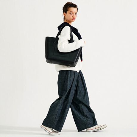 [^:44003]A}[ḿAC^AŁgdhB̖̒ʂAfނÂ肩D܂ŁAŎdグĂ邱̃V[YłBgenten\ԃCƂāAuhnݎςȂlCւ܂Bt^jȂ߂̑fグv́AgĂ݂t܂A̐FAcoNω̍ő̖ŁAEɂ̕\ɂȂ܂BA4Ot@C₨ٓȂǂyX[łTCYłB