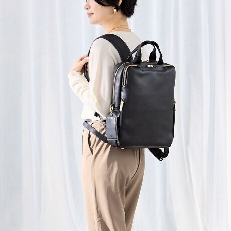 [^:68691]VvŃXȏrWlXbNV[YBrWlXX^Cɍ킹₷fUCƏiȑfނœWJ܂B13.3C`̃m[gPCAA4t@CTCYBdԓȂǂőOۂזɂȂɂAXŃRpNgȃVGbgłBPPC[Xy[X13.3C`m[gPCAA4t@C[\BNbVŁASăm[gp\R^ԂƂł܂BPC[C[ƗĂ̂ŁAvCx[gȉו͂Ɍ邱ƂȂPCo܂BQl[@13.3C`m[gPCFW31~H22~D2.5cmA4t@CF31.3~23.1cm|PbgOCɂ̓y▼hȂǃrWlXc[[łI[KiCU[|PbgzuBOoKvȂ̂Ɏo܂B{gz_[CCւ͐܂ݎP𗧂ĂĎ[ł֗ȃ|PbgBo[eNg|Pbgtg㕔͍RECXERۉHngp|PbgݒuB()ij RECXERۉH͐i̓̃ECX̐A@ۏ̍׋ۂ̑B}܂BaC̎Â\hړIƂ̂ł͂܂BX}[gANZX|Pbgwʂɂ̓X}[gtH[ɓKm̃|PbgoŎgXy[XzuBdԂ̏~Aɂ܂ɕ֗BZLeB|PbgwʂɃt@Xi[t̃|PbgzuBMdi̊ǗȂǂɂ𗧂܂BZbgAbv@\X[cP[X̃vhCunhɌŒłxgtBnhwۂɎזɂȂȂ悤AXibv{^ŗ߂2{̃nh̗pB_uANZX|Pbgtgւ͑O⌨|ۂɁAE珬o܂BnÂꏊłו₷悤A邢O[̃XgCvnCCAtg|Pbgɍ̗pBPC[Xy[Xɂ͏_炩ȑfފ̃O[̐ngpĂ܂Bjo[Tn[lXƂ́HɊÂϓIȃbNn[lX`łBbNp̐l̑JAlXȑ̊i59vB̕ς瓱oAn[lX`AtʒuAtpxɂ邱ƂŁA葽̏[U[ɃtBbgujo[Tn[lXv܂BɃtBbg邩wdɂA藎ɂIxɔwۂmזw܂肷Ix----------------------@\ڍ<>NbVPC|Pbg~1Б}`|Pbg~2t@Xi[|Pbg~1ybg{gz_[~2<tg|Pbg>}`Ȃ|Pbg~PБ}`|Pbg~Py~QL[tbN(`F[)~P<\>cJ~Qo[eNg|Pbg~PTCht@Xi[~Q(|Pbg1łBANZX\)<w>t@Xi[|Pbg~PX}z|Pbg~PZbgAbv@\----------------------