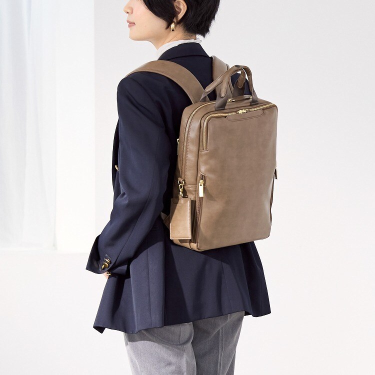 リュックサック ビジネスリュック A4収納可能 13.3インチPC ビエナ3