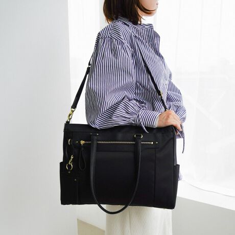 [^:68701]ǂȃX^Cɂ킹₷Ao܂őΉ\ȏ̂߂̃rWlXV[Y̒ʋ΂ɂ傤ǗǂARpNgȃrWlXg[gBPC[Xy[X14.0C`m[gPCAA4t@C[\BNbVŁASăm[gp\R^ԂƂł܂BQl[@14.0C`m[gPCFW33~H24~D2.5cmA4t@CF31.3~23.1cmtg|Pbgtgւ͖hyȂǂ̂Ɏo̎[ɕ֗ȃx^t|PbgځBȂǂ̎t\DJĂ邽߁AЈؓɂ܂Ƃ\łB{gz_[CCւ͐܂ݎP𗧂ĂĎ[ł֗ȃ|PbgBZbgAbv@\oɂ֗ȃX[cP[X̃vhCunhɌŒłxgtBnhwۂɎזɂȂȂ悤AXibv{^ŗ߂2{̃nh̗pBV_[xgȂȂߊ|ł̎gpłO\ȃV_[xgtBnÂꏊłו₷悤A邢x[W̐nfUC̗pBpXP[XobÕfUCɍO\ȃpXP[XtB----------------------@\ڍ<>NbVPC[|Pbg~1}`|Pbg~1Б}`|Pbg~2ybg{gz_[~1<tg|Pbg>Б}`|Pbg~2y~QL[tbN(`F[)~P<\>TCh|Pbg(}`)~2ZbgAbv@\<V_[>@3cm@()70-116cm<nh>c@()25cm@()60cm----------------------