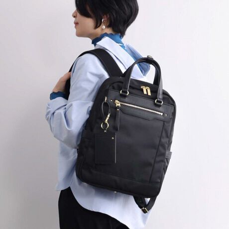 [^:68704]ǂȃX^Cɂ킹₷Ao܂őΉ\ȏ̂߂̃rWlXV[Y̒ʋ΂ɂ傤ǗǂARpNgȃrWlXbNBPPC[Xy[X13.3C`m[gPCAA4t@C[\BNbVŁASăm[gp\R^ԂƂł܂BPC[C[ƗĂ̂ŁAvCx[gȉו͂Ɍ邱ƂȂPCo܂BQl[@13.3C`m[gPCFW31~H22~D2.5cmA4t@CF31.3~23.1cm2C\͉ו̎d₷悤A2C\̗pBPC⏑ނXy[XƕỉוXy[XłꂼꕪĎ[\Ȃ̂œꂽו₷ꂢɎd܂Btg|Pbgtgւ͖hyȂǂ̂Ɏo̎[ɕ֗ȃx^t|PbgځB{gz_[CCւ͐܂ݎP𗧂ĂĎ[ł֗ȃ|PbgBZbgAbv@\oɂ֗ȃX[cP[X̃vhCunhɌŒłxgtBeɒuۂɉꂪtɂAetBnÂꏊłו₷悤A邢x[W̐nfUC̗pBpXP[XobÕfUCɍO\ȃpXP[XtB----------------------@\ڍ<CC>I[v|Pbg(}`Ȃ)~1I[v|Pbg(Б}`)~Q{gz_[~Pt@Xi[|Pbg~P<tg>I[v|Pbg(Б}`)~Qy~PL[tbN(DĴ)~P\ʃt@Xi[|Pbg~PTCh|Pbg(}`)~Q<w> NbVPC[~1ZbgAbv@\~1----------------------