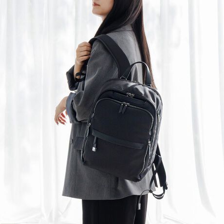 [^:68801]nCNXȍƋ@\ŁAÑrWlXobOuvvdוx\Ƌ@\̍ÂfUC̃bNTbNłBrWlXV[Ɋ􂷂13.3C`m[gPCAA4t@CTCYBC[͑傫J݌vŁAו𐮗ڂȂX[Yɏoꂪ\łBOÂǂɂׂȃACe̎[ɕ֗ȃ|Pbg𑽐zuĂ܂B{̑fނɂ͍T߂Ȍ򂪏iȃiCcCAtɂ͌^̃XvbgU[ivj̗pAGKgȃfUCɎdグ܂BPPC[Xy[X13.3C`m[gPCAA4t@C[\BNbVŁASăm[gp\R^ԂƂł܂BPC[C[ƗĂ̂ŁAvCx[gȉו͂Ɍ邱ƂȂPCo܂BQl[@13.3C`m[gPCFW31~H22~D2.5cmA4t@CF31.3~23.1cm|Pbg̎[ɕ֗ȃ|Pbg𑽐zuB2WAYX[|Pbgʃt@Xi[Ɩ{̋C̑o畨̏oꂪ\ȃ|PbgBɂ͋zngpĂ܂B{gz_[܂ݎP𗧂ĂĎ[ł֗ȃ|PbgBo[eNg|Pbgtg㕔ɍRECXERۉHngp|PbgݒuB()ij RECXERۉH͐i̓̃ECX̐A@ۏ̍׋ۂ̑B}܂BaC̎Â\hړIƂ̂ł͂܂Btg|Pbgtg㕔ƉɃt@Xi[|PbgzuB㕔|Pbgɂ͏̎[ɓKI[KiCU[|PbgL[Xgbvt܂BcJt@Xi[|PbgO⌨|ۂɕ֗ȃt@Xi[|PbgtgE2zuBZbgAbv@\X[cP[X̃vhCunhɌŒłxgtBEGXgT|[gpbhdוyɎx悤AwʉɃpbhĂ܂Bjo[Tn[lXƂ́HɊÂϓIȃbNn[lX`łBbNp̐l̑JAlXȑ̊i59vB̕ς瓱oAn[lX`AtʒuAtpxɂ邱ƂŁA葽̏[U[ɃtBbgujo[Tn[lXv܂BɃtBbg邩wdɂA藎ɂIxɔwۂmזw܂肷Ixt@Xi[EJ[01ubNBNFubN09`R[FVo[11ubNLGFS[h----------------------@\ڍ<>E13.3C`PC[CE}`t|Pbg~2Et@Xi[|Pbg~1E{gz_[~1E2WAYX[|Pbg~1<O>Eo[eNg|Pbg~1Etggbvt@Xi[|Pbg~1iЃ}`t|Pbg~2Ayz_[~2AL[Xgbv~1jEct@Xi[|Pbg~2Et@Xi[|Pbg~1EZbgAbvxgEjo[Tn[lXEe