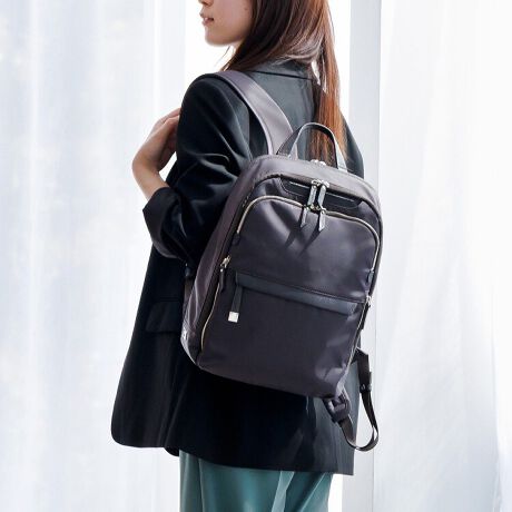 [^:68801]nCNXȍƋ@\ŁAÑrWlXobOuvvdוx\Ƌ@\̍ÂfUC̃bNTbNłBrWlXV[Ɋ􂷂13.3C`m[gPCAA4t@CTCYBC[͑傫J݌vŁAו𐮗ڂȂX[Yɏoꂪ\łBOÂǂɂׂȃACe̎[ɕ֗ȃ|Pbg𑽐zuĂ܂B{̑fނɂ͍T߂Ȍ򂪏iȃiCcCAtɂ͌^̃XvbgU[ivj̗pAGKgȃfUCɎdグ܂BPPC[Xy[X13.3C`m[gPCAA4t@C[\BNbVŁASăm[gp\R^ԂƂł܂BPC[C[ƗĂ̂ŁAvCx[gȉו͂Ɍ邱ƂȂPCo܂BQl[@13.3C`m[gPCFW31~H22~D2.5cmA4t@CF31.3~23.1cm|Pbg̎[ɕ֗ȃ|Pbg𑽐zuB2WAYX[|Pbgʃt@Xi[Ɩ{̋C̑o畨̏oꂪ\ȃ|PbgBɂ͋zngpĂ܂B{gz_[܂ݎP𗧂ĂĎ[ł֗ȃ|PbgBo[eNg|Pbgtg㕔ɍRECXERۉHngp|PbgݒuB()ij RECXERۉH͐i̓̃ECX̐A@ۏ̍׋ۂ̑B}܂BaC̎Â\hړIƂ̂ł͂܂Btg|Pbgtg㕔ƉɃt@Xi[|PbgzuB㕔|Pbgɂ͏̎[ɓKI[KiCU[|PbgL[Xgbvt܂BcJt@Xi[|PbgO⌨|ۂɕ֗ȃt@Xi[|PbgtgE2zuBZbgAbv@\X[cP[X̃vhCunhɌŒłxgtBEGXgT|[gpbhdוyɎx悤AwʉɃpbhĂ܂Bjo[Tn[lXƂ́HɊÂϓIȃbNn[lX`łBbNp̐l̑JAlXȑ̊i59vB̕ς瓱oAn[lX`AtʒuAtpxɂ邱ƂŁA葽̏[U[ɃtBbgujo[Tn[lXv܂BɃtBbg邩wdɂA藎ɂIxɔwۂmזw܂肷Ixt@Xi[EJ[01ubNBNFubN09`R[FVo[11ubNLGFS[h----------------------@\ڍ<>E13.3C`PC[CE}`t|Pbg~2Et@Xi[|Pbg~1E{gz_[~1E2WAYX[|Pbg~1<O>Eo[eNg|Pbg~1Etggbvt@Xi[|Pbg~1iЃ}`t|Pbg~2Ayz_[~2AL[Xgbv~1jEct@Xi[|Pbg~2Et@Xi[|Pbg~1EZbgAbvxgEjo[Tn[lXEe