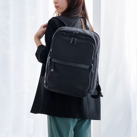 [^:68802]nCNXȍƋ@\ŁAÑrWlXobOuvvdוx\Ƌ@\̍ÂfUC̃bNTbNłBוS15.6C`m[gPCAB4t@CTCYBC[͑傫J݌vŁAו𐮗ڂȂX[Yɏoꂪ\łBOÂǂɂׂȃACe̎[ɕ֗ȃ|Pbg𑽐zuĂ܂B{̑fނɂ͍T߂Ȍ򂪏iȃiCcCAtɂ͌^̃XvbgU[ivj̗pAGKgȃfUCɎdグ܂BPPC[Xy[X15.6C`m[gPCAB4t@C[\BNbVŁASăm[gp\R^ԂƂł܂BPC[C[ƗĂ̂ŁAvCx[gȉו͂Ɍ邱ƂȂPCo܂BQl[@15.6C`m[gPCFW38.5~H26.5~D2.7cmB4t@CF38.0~27.3cm|Pbg̎[ɕ֗ȃ|Pbg𑽐zuB2WAYX[|Pbgʃt@Xi[Ɩ{̋C̑o畨̏oꂪ\ȃ|PbgBɂ͋zngpĂ܂B{gz_[܂ݎP𗧂ĂĎ[ł֗ȃ|PbgBo[eNg|Pbgtg㕔ɍRECXERۉHngp|PbgݒuB()ij RECXERۉH͐i̓̃ECX̐A@ۏ̍׋ۂ̑B}܂BaC̎Â\hړIƂ̂ł͂܂Btg|Pbgtg㕔ƉɃt@Xi[|PbgzuB㕔|Pbgɂ͏̎[ɓKI[KiCU[|PbgL[Xgbvt܂BcJt@Xi[|PbgO⌨|ۂɕ֗ȃt@Xi[|PbgtgE2zuBZbgAbv@\X[cP[X̃vhCunhɌŒłxgtBEGXgT|[gpbhdוyɎx悤Awʉɂ̓pbhĂ܂Bjo[Tn[lXƂ́HɊÂϓIȃbNn[lX`łBbNp̐l̑JAlXȑ̊i59vB̕ς瓱oAn[lX`AtʒuAtpxɂ邱ƂŁA葽̏[U[ɃtBbgujo[Tn[lXv܂BɃtBbg邩wdɂA藎ɂIxɔwۂmזw܂肷Ixt@Xi[EJ[01ubNBNFubN09`R[FVo[11ubNLGFS[h----------------------@\ڍ<>E15.6C`PC[CE}`t|Pbg~2Et@Xi[|Pbg~1E{gz_[~1E2WAYX[|Pbg~1<O>Eo[eNg|Pbg~1Etggbvt@Xi[|Pbg~1iЃ}`t|Pbg~2Ayz_[~2AL[Xgbv~1jEct@Xi[|Pbg~2Et@Xi[|Pbg~1EZbgAbvxgEjo[Tn[lXEe