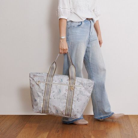 [^:17862]ς̃lRƕA܂肽߂gxobOLȃlRGXƕusilRṽg[gobOBigWAsȂǕL􂵂܂BlRwbh̃IWi^`[|CgBg[gobO܂肽߂΁At̃bV|[`Ɏ[邱Ƃ\łB|[`ɐg̉̉ו΁Aze◷قł̂Ƃړɂ֗ɂg܂BEVvȖn^Cv͓lRA^Cv͓ndlBEɏ̎[ɕ֗ȃI[v|PbgݒuBEoꂵ₷߂̃tg|PbgBEX[cP[X̃nhɒʂZbgAbvxgtB----------------------@\ڍ<>EI[v|Pbg~2<O>Etgt@Xi[|Pbg~6t|[`TCYW27^17~H22~D7cmC[A[gƁEw肪HAyU(njƊ̃[fBOJpj[AG[X̃uhwace.x̃R{ACeB