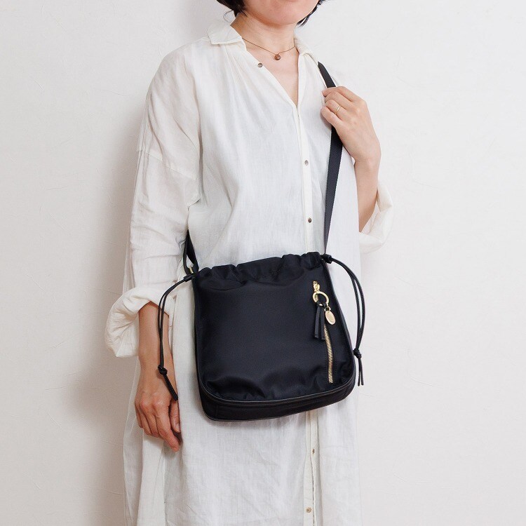 ショルダーバッグ 縦ショルダー 猫 17833 ace. HAyU | ace. | マルイ