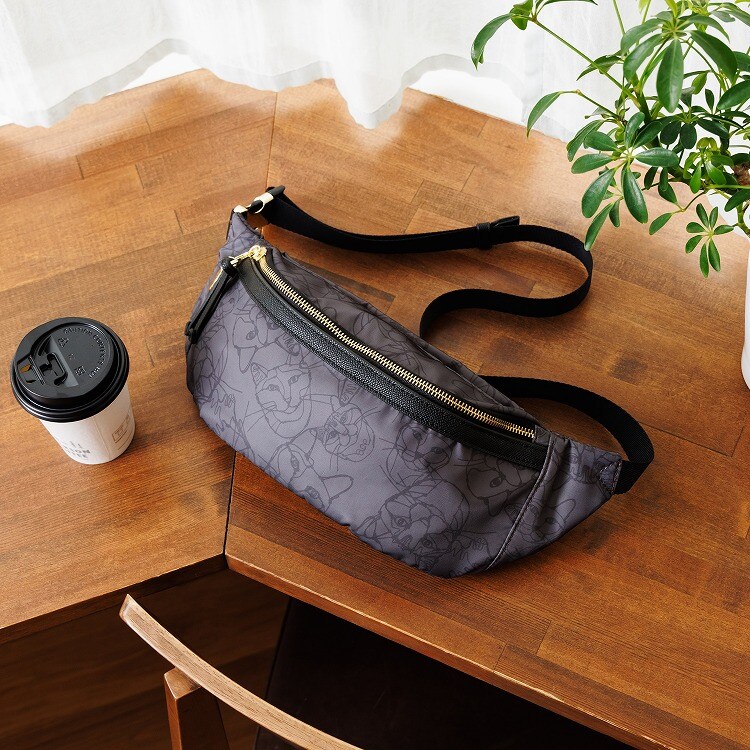 【極美品】TOCCA 撥水 RIBBON KNOT ボディバッグ 黒 TOCCA ショルダーバッグ バッグ RIBBON KNOT POCHETTE