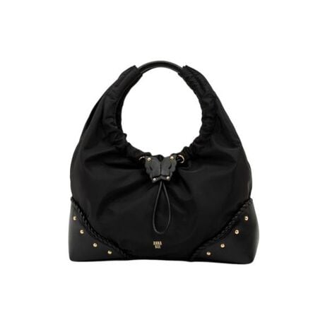 [^ԁF318040]ANNA SUI2025NH~RNVoꂵuo^tCcCXgvV[ÝAuhےo^tC`[tƁAcCXgpCsOX^bYƂfBe[ӂ񂾂ɂAtF~jƃGbWBȖ͂𕹂VobOV[YłBӂƂV[O_炩y₩Ȗ{̑fނƁAn[heCXgȃp[c̃RgXg▭ɒaAJWAȂꂽ݊܂Bg[g^CvA4t@Cۂ܂TCYŁArWlXV[ʋ΂ɂ҂BɁA}`Ƃ[͂ɗDꂽ2wayV_[obOATCh̕RŃVGbg̒łВ^CvȂǁAprX^Cɍ킹đIׂLxȃCibvWJB500mlybg{gⒷz܂pIȃTCYɉAɂANNA SUIIWỉ؂₩ȃt[vgngpAobOJ邽тɋC܂dオɂȂĂ܂Big炨oAs܂ŕLV[Ŋ􂵁AX^COɉ؂₩ƃANZgYĂuo^tCcCXgv́ȀH~̎ACeƂĂ߂̈iłBEA4Ήi22~31cm)FZEzi10~20cmjFZEybg{gi500mljFZEybg{gci500mljFZy[J[TCY@()zFREE : d:490gC :24cmC :38cmC }`:12cmC 荂:19cm