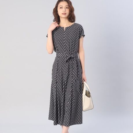 人気ワンピが再入荷！／洗える】ジオメ柄 マーメイドワンピース | アン  