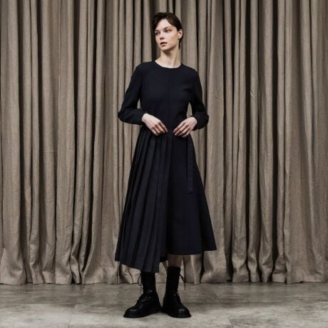 [^ԁF15351008]yfUCzȂ̕LI[o[XJ[gts[XBVvȃ~fBEOX̃s[XɃv[cXJ[gZbgꂽA[hȈꖇBiEEVGbg̃gbvX琞ɌčLtAVGbgGKgȃ[h̃s[X͔tHĂ_uNXdāBZbg̃I[o[XJ[g̓v[cɎy₩ȃrGŎdāA킹ۂ̃̕RgXgy߂܂s[XEXJ[g|PbgȂyfފz炩Ō̂鐶n̕ɃE[ȂVNv킹^b`ƔAnVȏfނƂȂĂ܂B܂ƓȗAp̗tHołdĉh̗ǂB2WAYXgb`ŔɒSn̗ǂfނƂȂĂ܂Bs[XȊOnXJ[gnȂyȂ|Cgzs[Xƃv[cXJ[gZbgɂȂĂ̂łꂼPiƂĂy߂̂͂łB