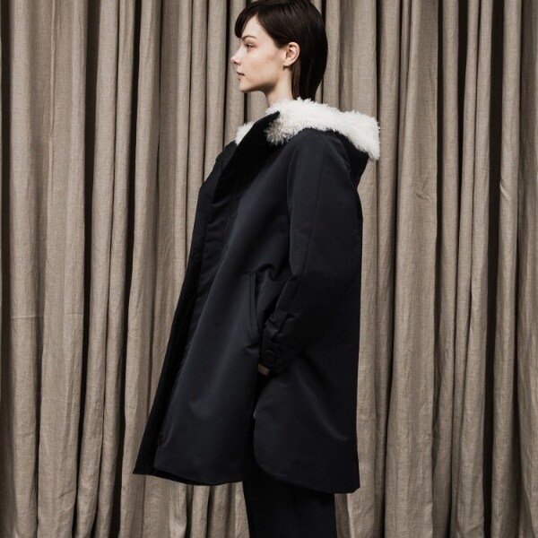 試着のみ マルチカラーリアルファーコート 肩幅約45cm