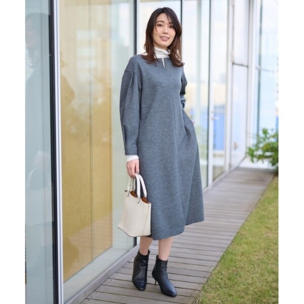 未使用級 アンタイトル ウールジャージ サックワンピース 黒 1サイズ ミモレ丈 ゆったり着られる】ウールジャージ サックワンピース | アン