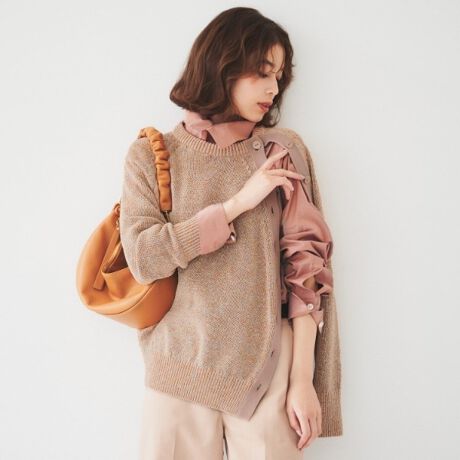 [^ԁF15312351]yfUCz~bNXJ[̃C^AgvI[o[gbvXBx[VbNȃN[lbNx[XɁA̋܂琞܂Ŕz{^N[W\fUC|CgɁBC[hۂɃ{^ƁAVoX̒ȂɂȂVNłBt珉Ă܂Ŋy߂hCȎ̎ɂ܂ByfފzS󓴂̃lbg̗lȌ`ɔQATCNRbg̃AcɁAŐF̈قȂ郊TCÑ|GXeEtBgɃ_ɔQ荇킹Aʏ̖ێƂ͈قȂF`󂪓̃C^AiyLANIFICIO DELLfOLIVOzЁj̃t@V[[BƖ̊֌WɂAۂFČꍇ܂B܂Ap\REX}[gtHȂǂ̊ɂA኱iƉ摜̃J[قȂꍇ܂B