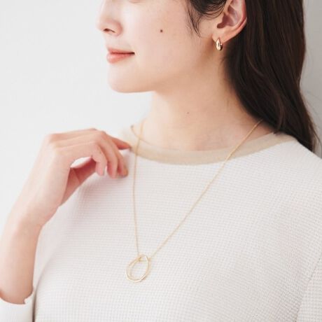 [^ԁF15302140]yfUCz_炩ȋȐŕ\ꂽgbvBgbv͑傫߃TCYȂAy₩ȈۂłBR[fBl[g̃ANZgƂċŉflbNXłByfށz^イyX^COzVvȃgbvX⃏s[XɁBOJ[fpcȂǂ̏cVGbgɍ킹ĂoXƂ₷XXłBƖ̊֌WɂAۂFČꍇ܂B܂Ap\REX}[gtHȂǂ̊ɂA኱iƉ摜̃J[قȂꍇ܂B