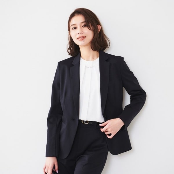 【超美品】定価￥26,400麻混洗えるクリスピーオックステーラードジャケット春夏 UNTITLED（アンタイトル）の「◇【麻混／夏スーツ／洗える