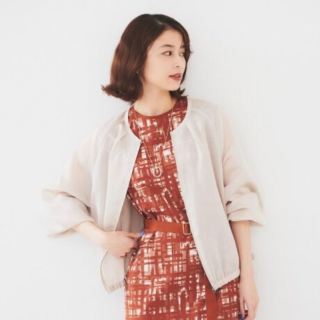 [^ԁF15342530]yfUCziȌɃgĥVA[fނ̃u]BOX[uł肵VGbgłB^bNA⑳ɂ̓S邱ƂłӂƂ炵tHɎdグĂ܂ByfފzĂɑΉVA[TeB^eɃVL[|GXeARɂ͖Ȃƕ@̔zƂgŁAKxȌyƓA芴𕹂gĥfނɂȂ܂ByȂ|CgzTVcAƂɂ҂BŷŒĂƂSȂĂ܂BvbVAbvĒĂƂy₩ȈۂɂȂ܂BydlzE|PbgȂEnȂƖ̊֌WɂAۂFČꍇ܂B܂Ap\REX}[gtHȂǂ̊ɂA኱iƉ摜̃J[قȂꍇ܂Bd:100g(TvTCY)