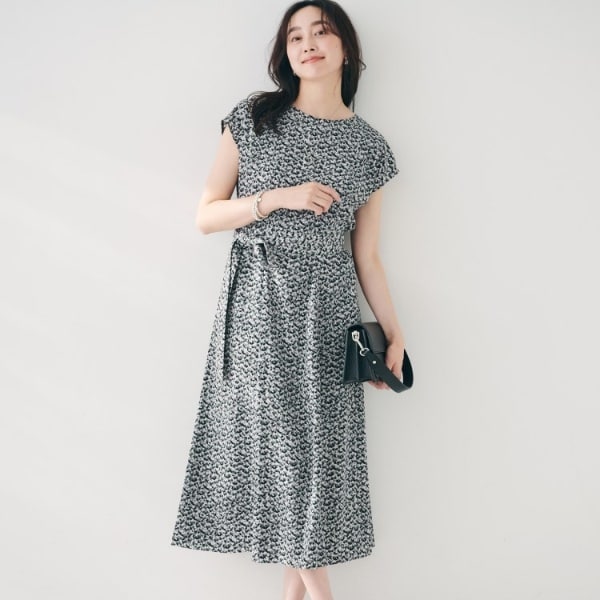 アンタイトル ロングワンピース 2 インナー付き 小花柄 春夏 DMW 楽天市場】ワンピース ロング マキシ レディース 大きい胸専用