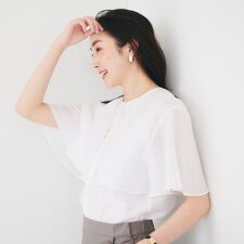 アンタイトル(UNTITLED)の【オンオフ二の腕カバー】オーガンジーラッフルブラウス