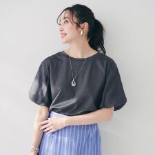 アンタイトル(UNTITLED)の【二の腕カバー洗える】袖シアーバルーンプルオーバー