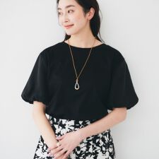 アンタイトル(UNTITLED)の【二の腕カバー洗える】袖シアーバルーンプルオーバー