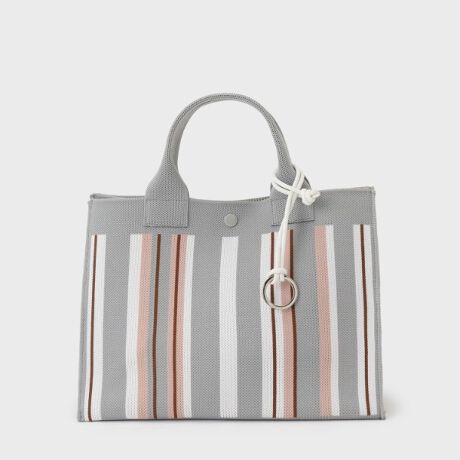 [^ԁF15303003]yfUCz}`XgCṽjbgobOVoBJtȃXgCvŃX^COɉ؂₩vX܂BySnŉו\Ɏ[łA|Pbgƃ{^tŋ@\B^̃L[OlȃJWAo܂ByR[fBl[gzẴVvȃR[fBl[gɂXXłBydlzE|PbgF~1Ɩ̊֌WɂAۂFČꍇ܂B܂Ap\REX}[gtHȂǂ̊ɂA኱iƉ摜̃J[قȂꍇ܂Bd:335g(TvTCY)