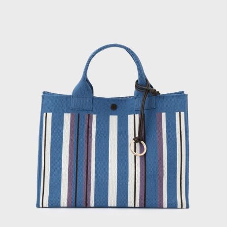 [^ԁF15303003]yfUCz}`XgCṽjbgobOVoBJtȃXgCvŃX^COɉ؂₩vX܂BySnŉו\Ɏ[łA|Pbgƃ{^tŋ@\B^̃L[OlȃJWAo܂ByR[fBl[gzẴVvȃR[fBl[gɂXXłBydlzE|PbgF~1Ɩ̊֌WɂAۂFČꍇ܂B܂Ap\REX}[gtHȂǂ̊ɂA኱iƉ摜̃J[قȂꍇ܂Bd:335g(TvTCY)