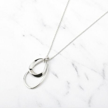 [^ԁF15304121]yfUCzjAX̂_ũOGKgȈۂāA킹gbvXI΂ȂVvȃfUCłB{[XCh邱ƂŁA`F[̒D݂ɉĒ߉\łByfށz^イ yR[fBl[gz悢{[ŃVvȃgbvXɍ킹₷AV[Y킸Ɋ􂷂ACełBItBXV[JWAX^CƕL߂łBƖ̊֌WɂAۂFČꍇ܂B܂Ap\REX}[gtHȂǂ̊ɂA኱iƉ摜̃J[قȂꍇ܂B