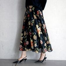 【セットアップ可シアー洗える】アンティークフラワー柄スカート