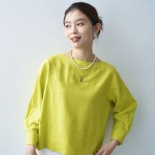 ボートネックブラウス