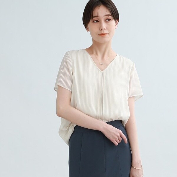 INDIVI 【夏の通勤に最適！/洗える】シフォンストライプVネック半袖ブラウス 楽天市場】【夏の通勤に最適！洗える】シフォンストライプV