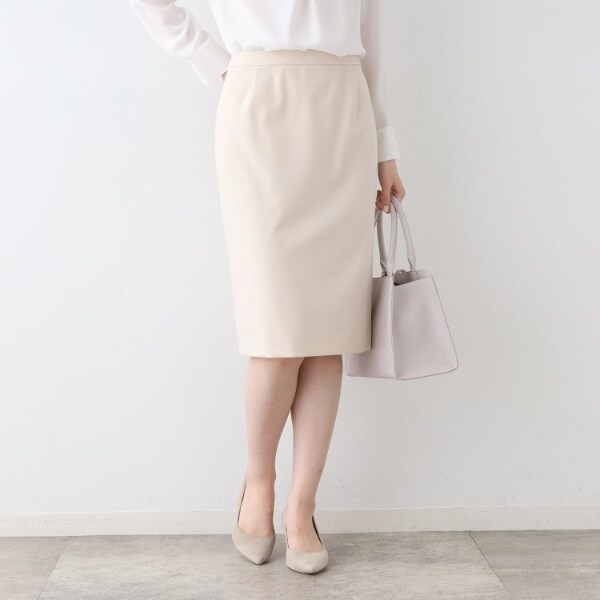 【定番スーツ洗えるUVケア】ストレッチタックストレートスカート